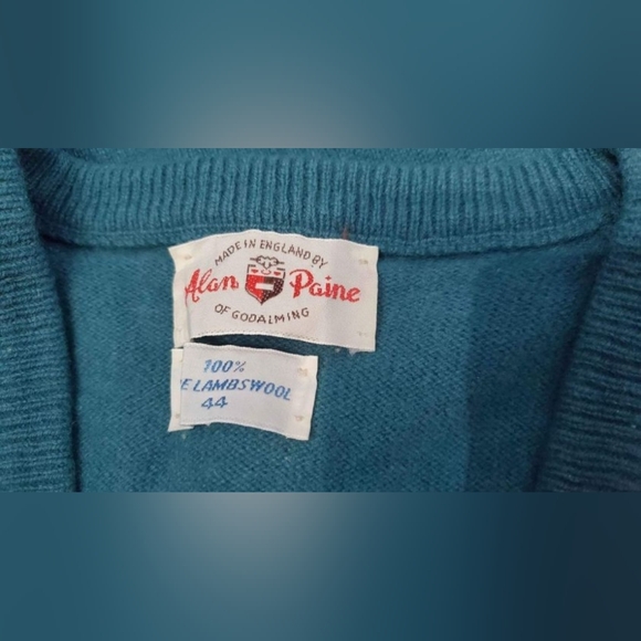 VTG 1970's Rare 100%Pure Lambswool Alan Paine V-Neck Sweater Vest Gender Neutral - Picture 2 of 6